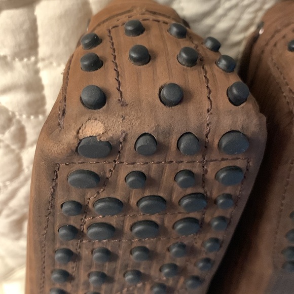 Tod’s men Gommino rubbed brown suede driving shoe. Hardly worn. W/dust bag sz 9 - Picture 6 of 16